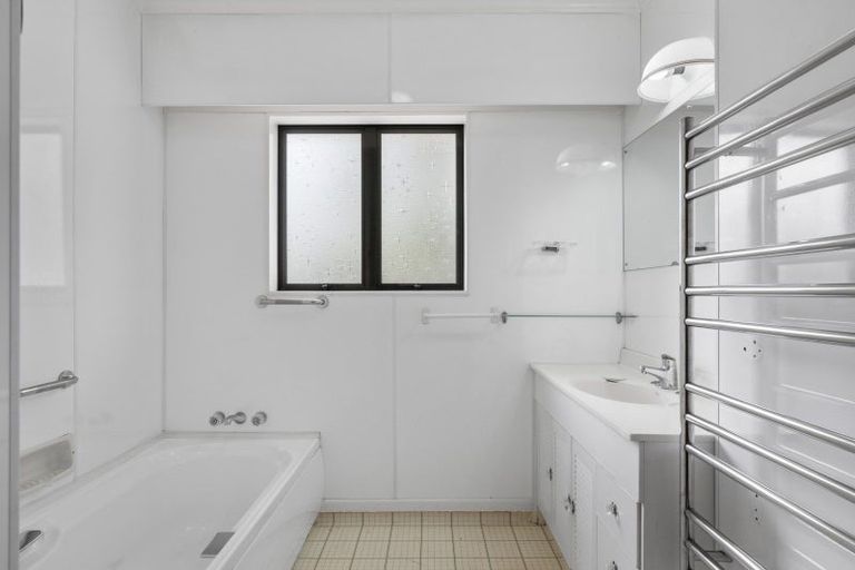 Photo of property in 3 Whitney Street, Blenheim, 7201