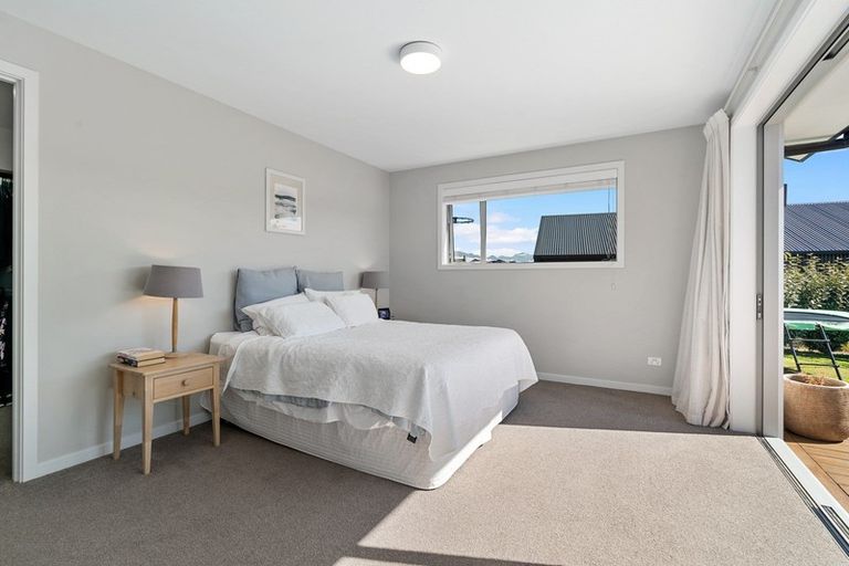 Photo of property in 63 Minaret Ridge, Wanaka, 9305