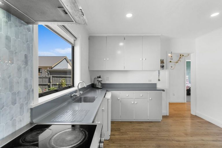 Photo of property in 16 Bassett Street, Burwood, Christchurch, 8083