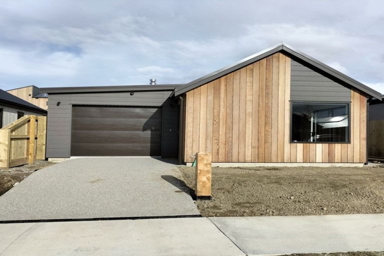 Photo of property in Northlake, 32 Cairnmuir Street, Wanaka, 9305