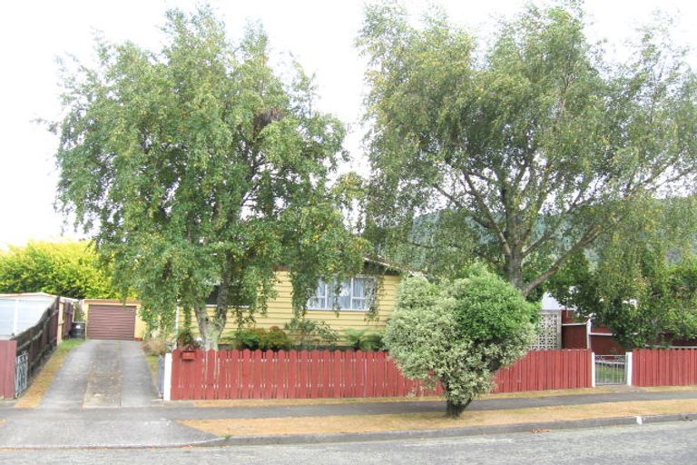 Photo of property in 55 Pasadena Crescent, Totara Park, Upper Hutt, 5018