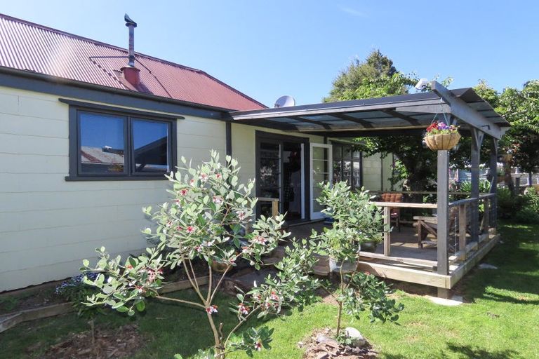Photo of property in 69 Shiel Street, Reefton, 7830