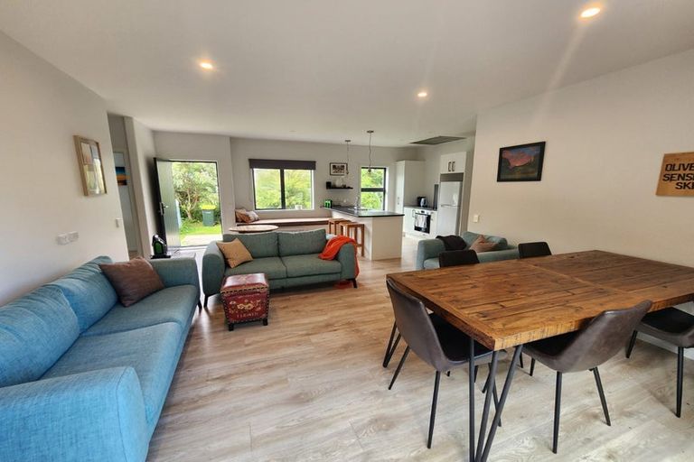 Photo of property in 28 Ihaka Hakuene Street, Manakau, Levin, 5573