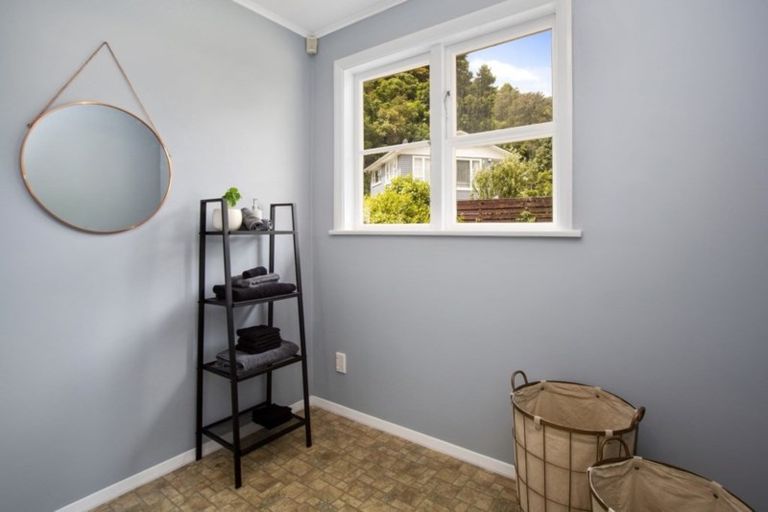 Photo of property in 83 Thomas Street, Stokes Valley, Lower Hutt, 5019