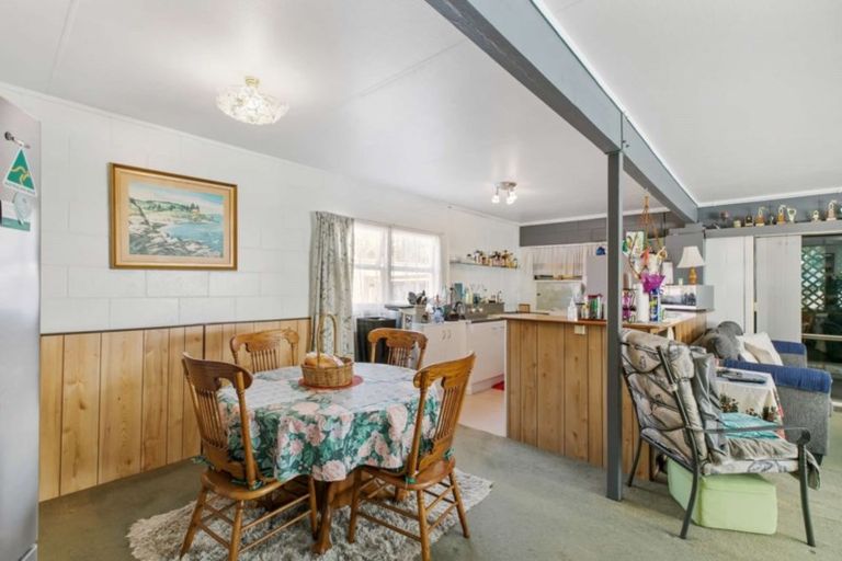 Photo of property in 11 Domain Road, Weymouth, Auckland, 2103