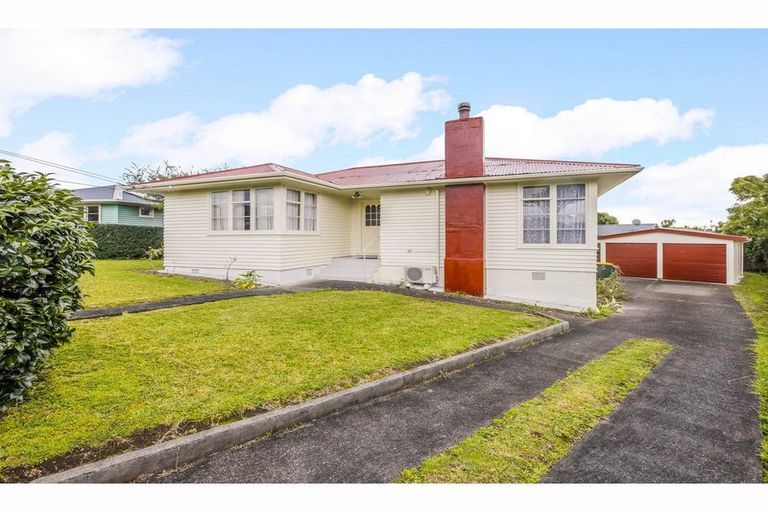 Photo of property in 62 Tawa Crescent, Manurewa, Auckland, 2102