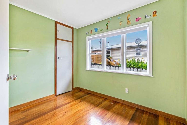Photo of property in 54a Shirley Avenue, Papakura, 2110
