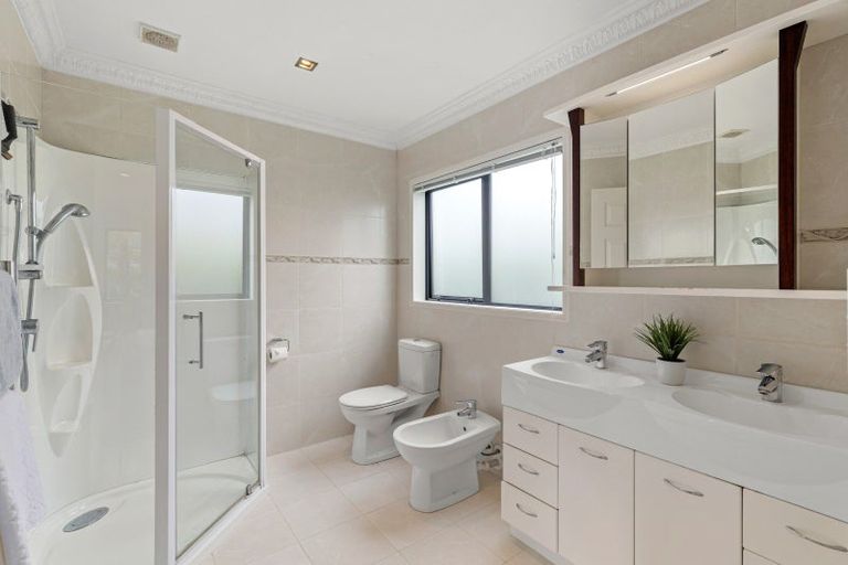 Photo of property in 6 Anderson Way, Highlands Park, New Plymouth, 4312