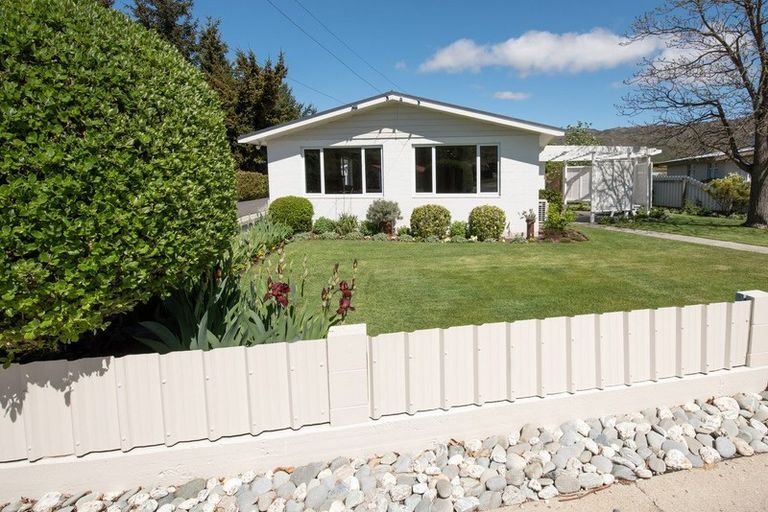 Photo of property in 75 Shields Street, Clyde, 9330