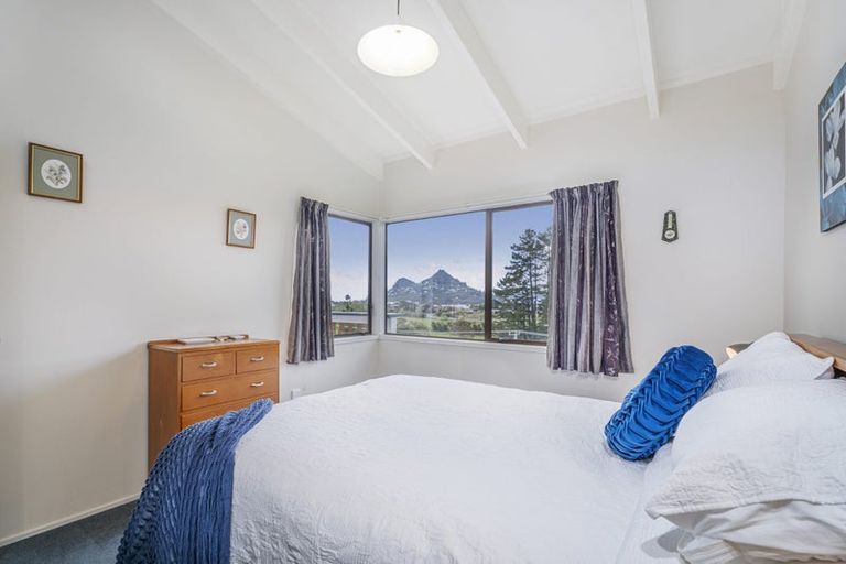 Photo of property in 8 Ocean Beach Road, Tairua, 3508