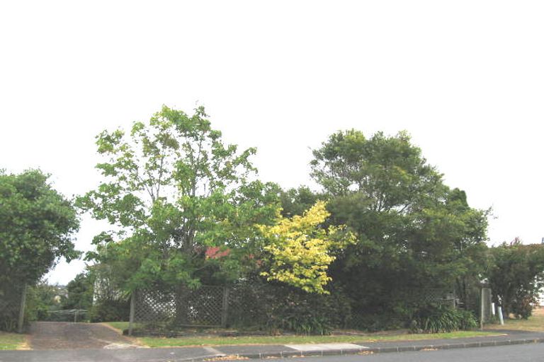 Photo of property in 50 Juniper Road, Sunnynook, Auckland, 0620