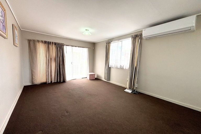 Photo of property in 2/19 Martin Road, Manurewa, Auckland, 2102