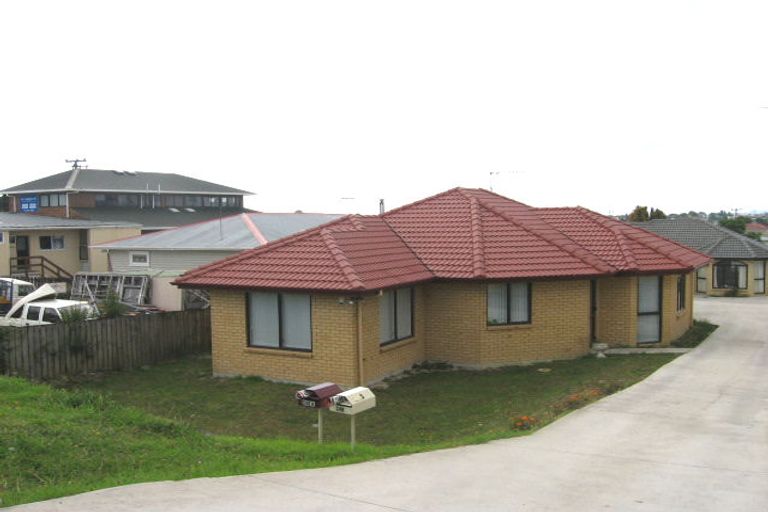 Photo of property in 248 Wairau Road, Glenfield, Auckland, 0627