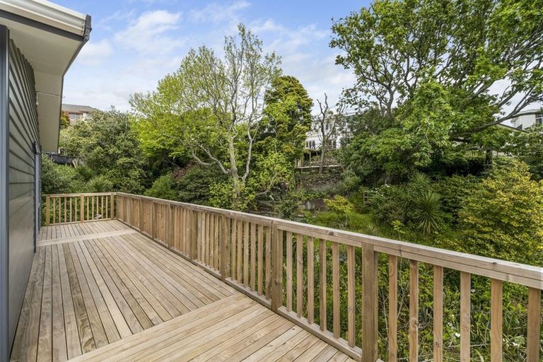 Photo of property in 96 Eliot Street, New Plymouth, 4310