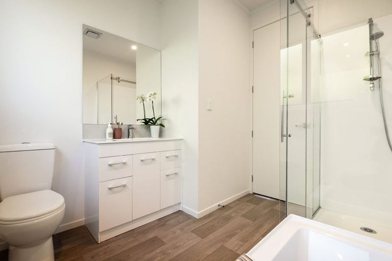 Photo of property in 14 Fordham Street, Beach Haven, Auckland, 0626