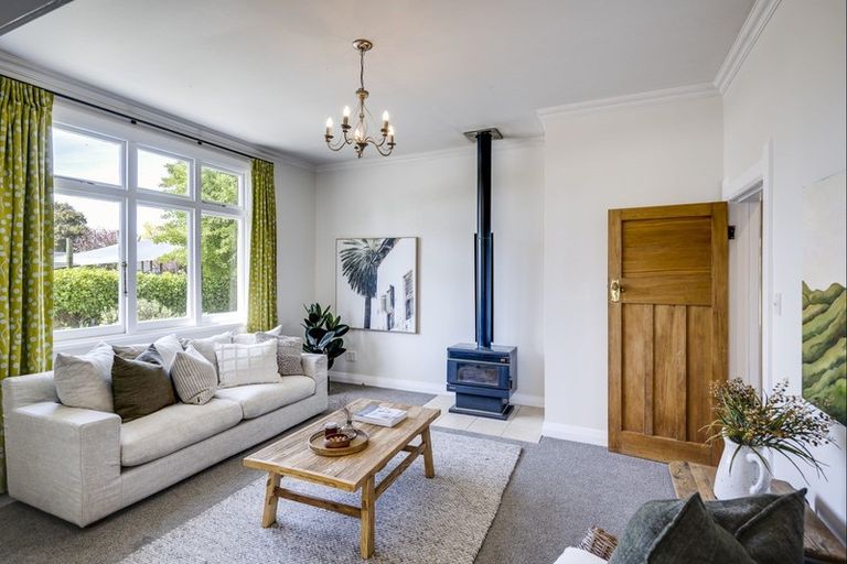 Photo of property in 3 Moeller Street, Taradale, Napier, 4112