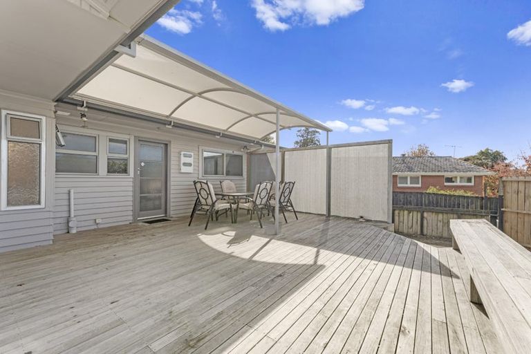 Photo of property in 25 Kingdale Road, Henderson, Auckland, 0610