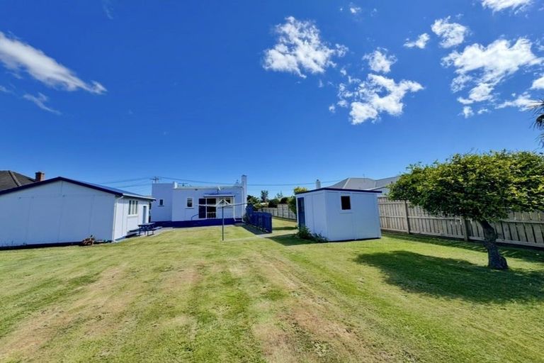 Photo of property in 12 Roberts Avenue, Aramoho, Whanganui, 4500