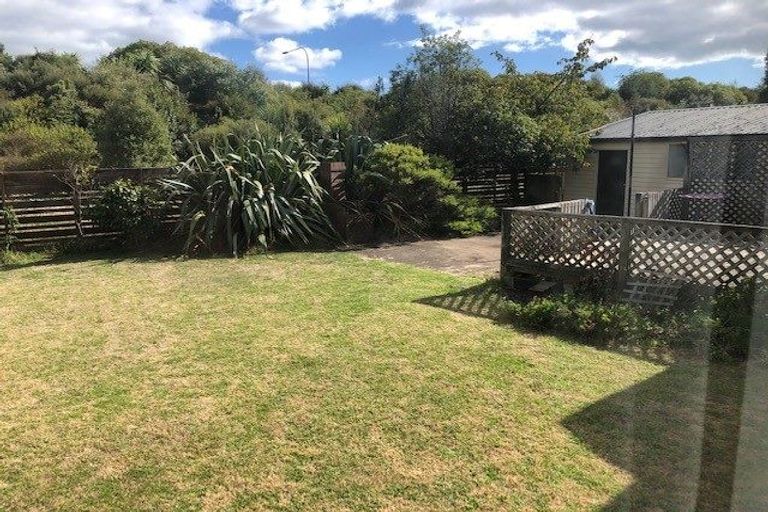 Photo of property in 15 Spackman Crescent, Paraparaumu, 5032
