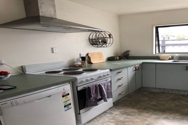 Photo of property in 25a Howard Road, Taradale, Napier, 4112