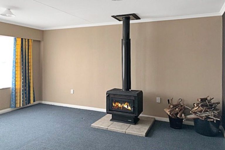 Photo of property in 8 Edinburgh Terrace, Foxton Beach, Foxton, 4815