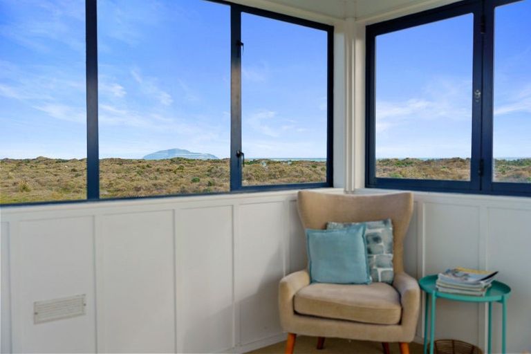 Photo of property in 80 Reay Mackay Grove, Waikawa Beach, Levin, 5573