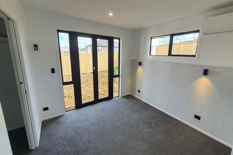 Photo of property in 1559 Waiuku Road, Waiuku, 2681