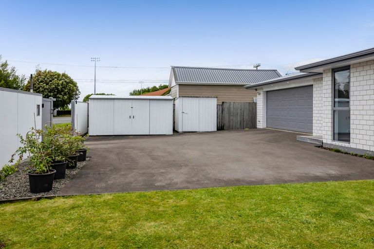 Photo of property in 1a Carrington Street, Inglewood, 4330