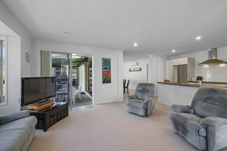 Photo of property in 4 Sawyers Way, New Plymouth, 4310