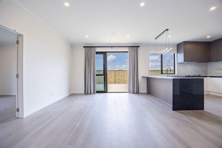 Photo of property in 14 Monstedt Terrace, Windsor Park, 0632