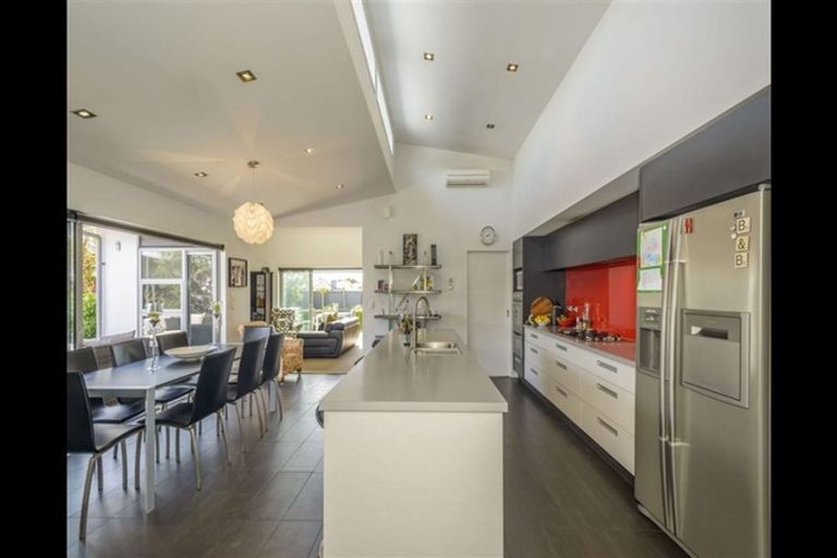 Photo of property in 29 Woodhaven Place, Parklands, Christchurch, 8083