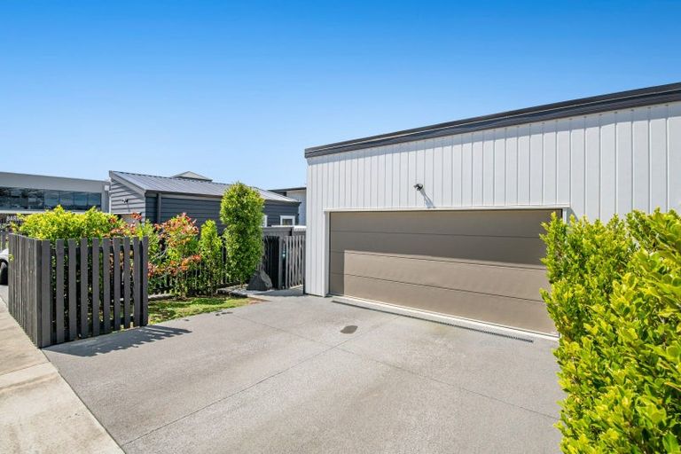 Photo of property in 169 Millwater Parkway, Silverdale, 0932