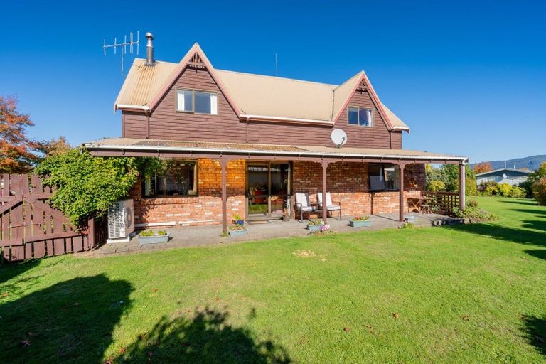 Photo of property in 52 Luxmore Drive, Te Anau, 9600