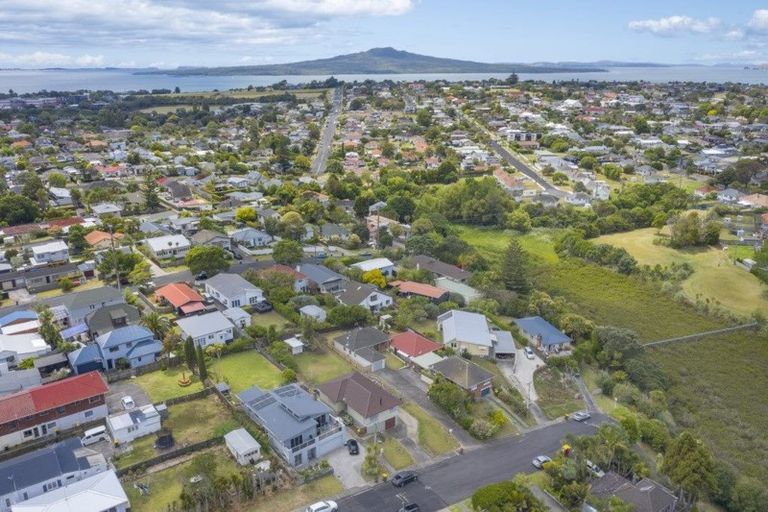 Photo of property in 3/6 Keys Street, Belmont, Auckland, 0622