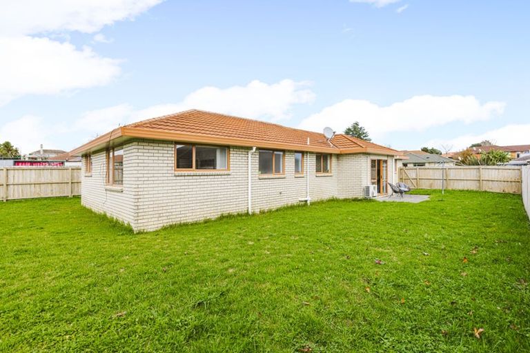 Photo of property in 17 Marblewood Grove, Pukekohe, 2120