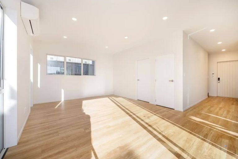Photo of property in 14b Christella Street, Flat Bush, Auckland, 2019