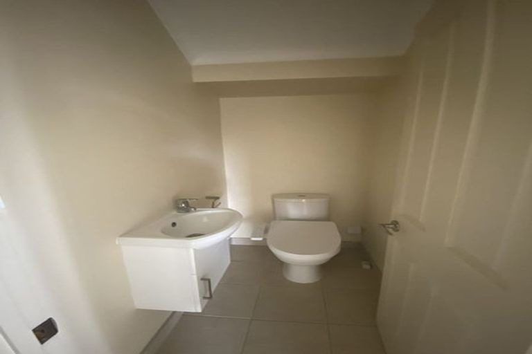 Photo of property in 1446 Whangaparaoa Road, Army Bay, Whangaparaoa, 0930