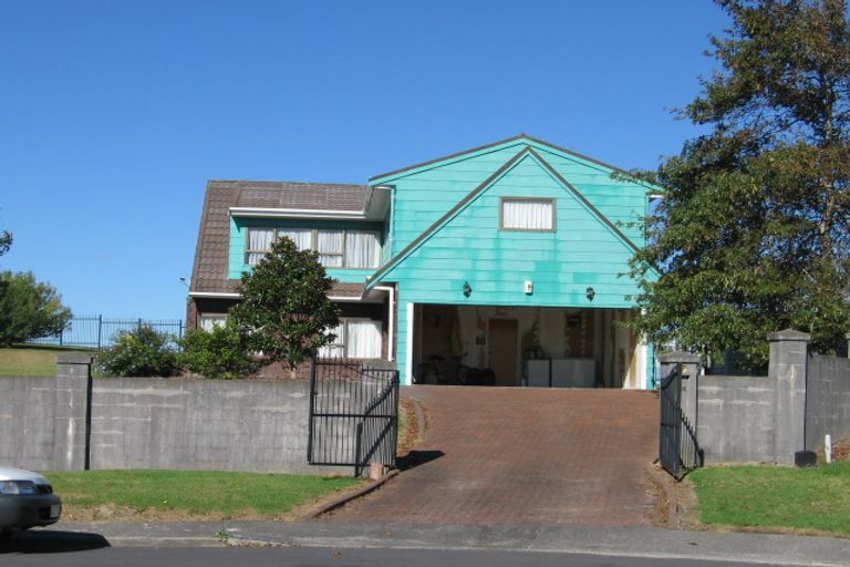 Photo of property in 36 Pahi Place, West Harbour, Auckland, 0618