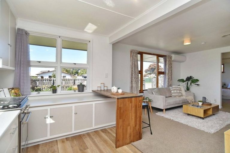 Photo of property in 69 Bush Street, Rangiora, 7400