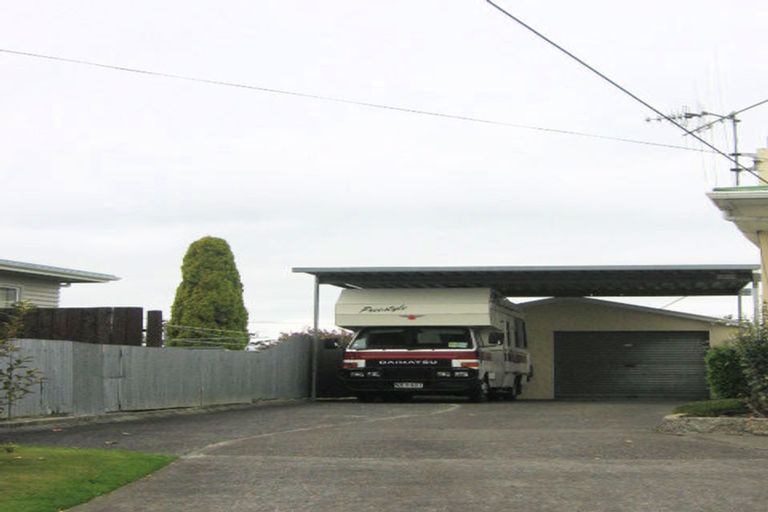 Photo of property in 28 Ronberg Street, Highbury, Palmerston North, 4412