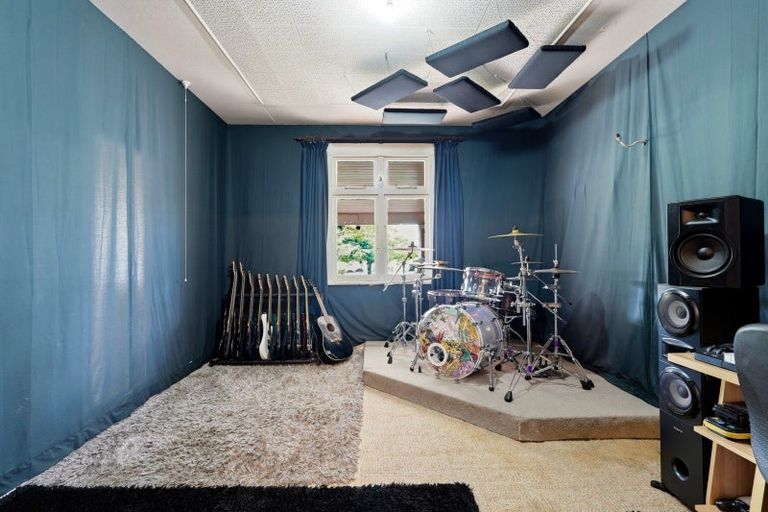 Photo of property in 18 Parsons Street, Saint Johns Hill, Whanganui, 4501