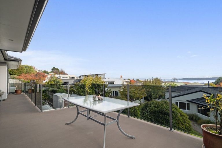 Photo of property in 2 Botanical Heights Drive, Waipahihi, Taupo, 3330