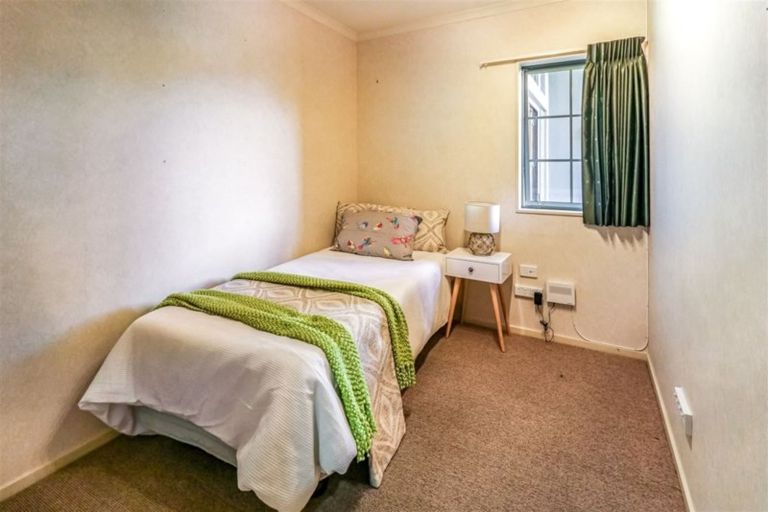 Photo of property in 38 Saint James Drive, Huntington, Hamilton, 3210