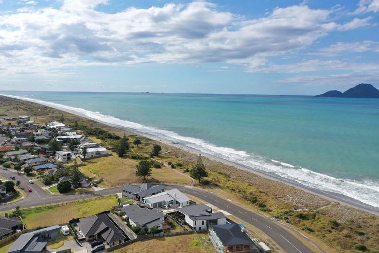 Photo of property in 2 Pacific Parade, Coastlands, Whakatane, 3120