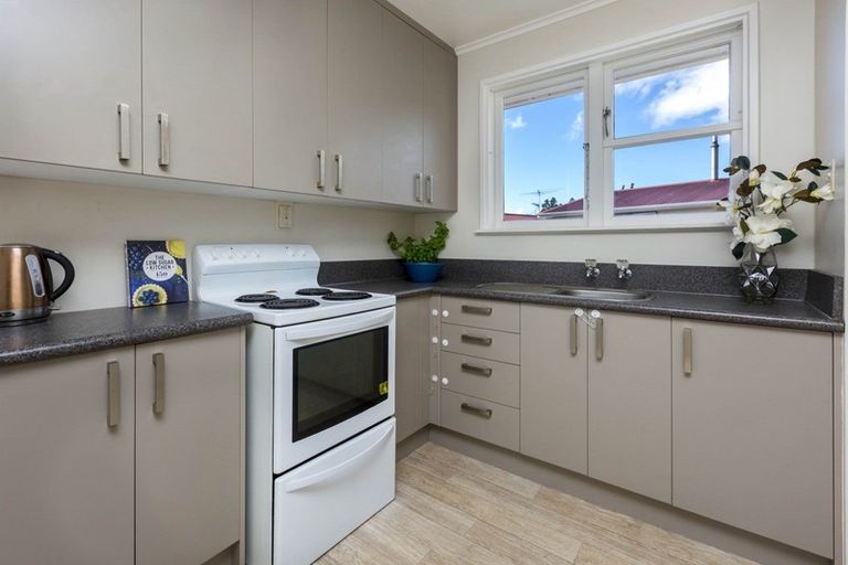 Photo of property in 3/49 Wilford Street, Wallaceville, Upper Hutt, 5018