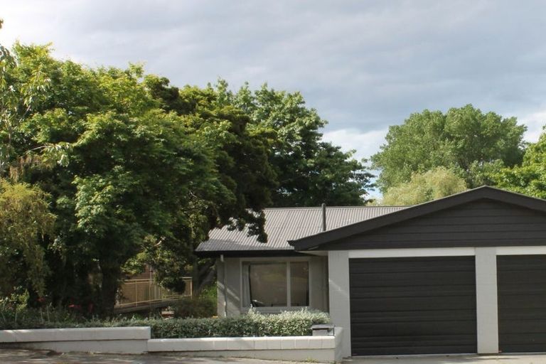 Photo of property in 22 Gunns Crescent, Cashmere, Christchurch, 8022