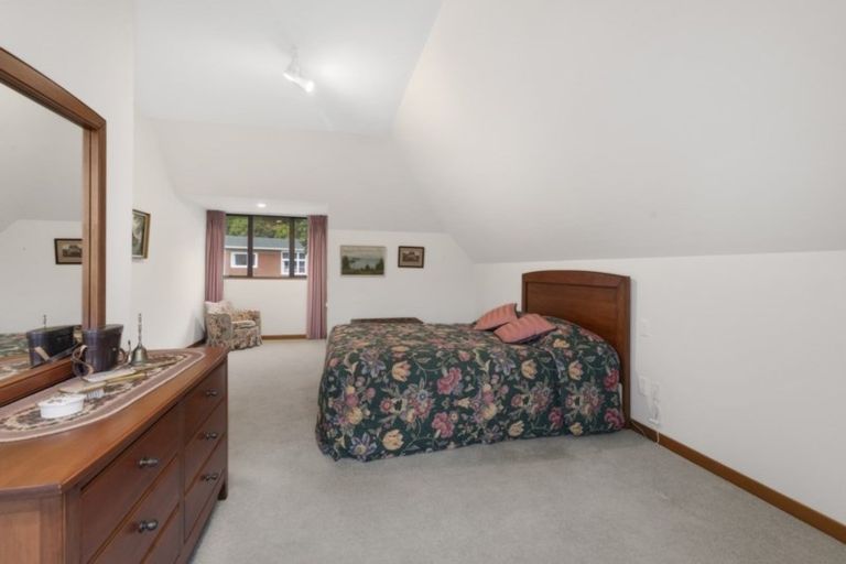 Photo of property in 134 Muritai Road, Eastbourne, Lower Hutt, 5013