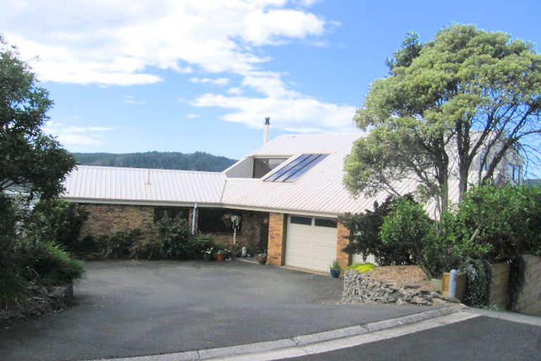 Photo of property in 142 Tirohanga Drive, Whangamata, 3620