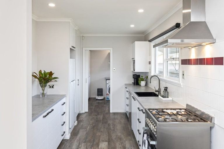 Photo of property in 21 Brent Place, Papanui, Christchurch, 8053