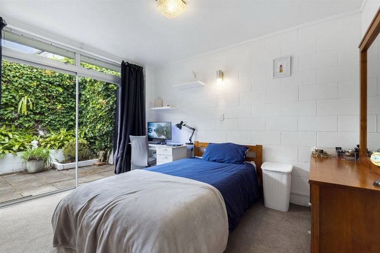 Photo of property in 23 Gordon Avenue, Forrest Hill, Auckland, 0620